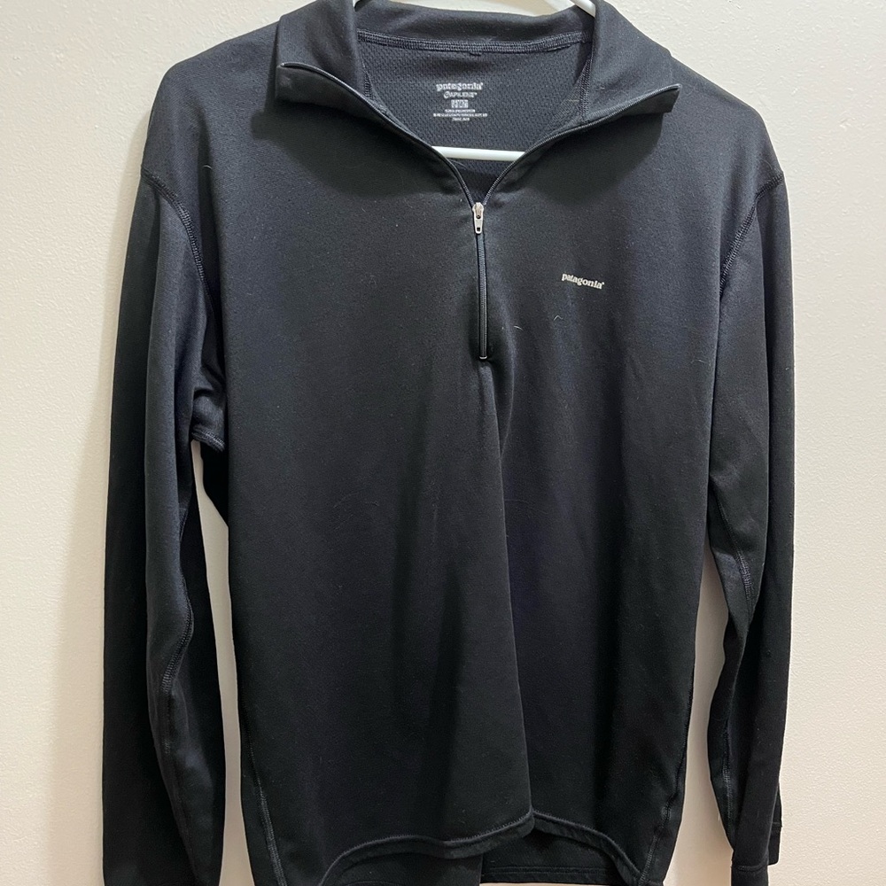 Vintage Patagonia Men's Black Sweater